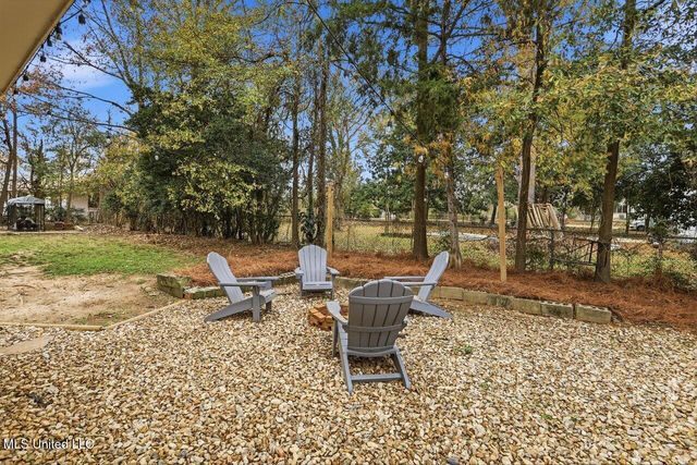 902 E College Street, Clinton, MS 39056