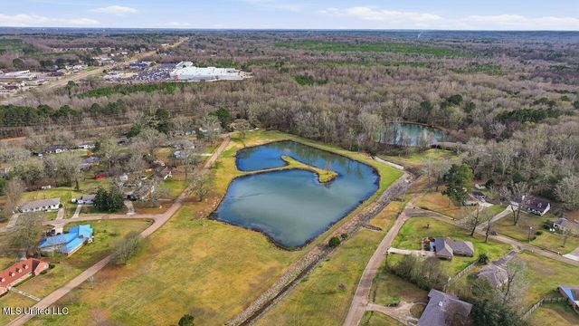 902 E College Street, Clinton, MS 39056