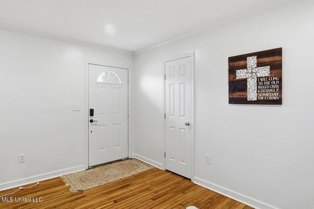 902 E College Street, Clinton, MS 39056