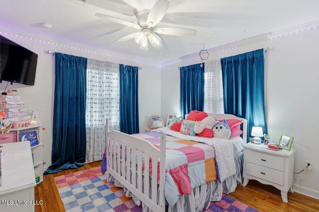 902 E College Street, Clinton, MS 39056