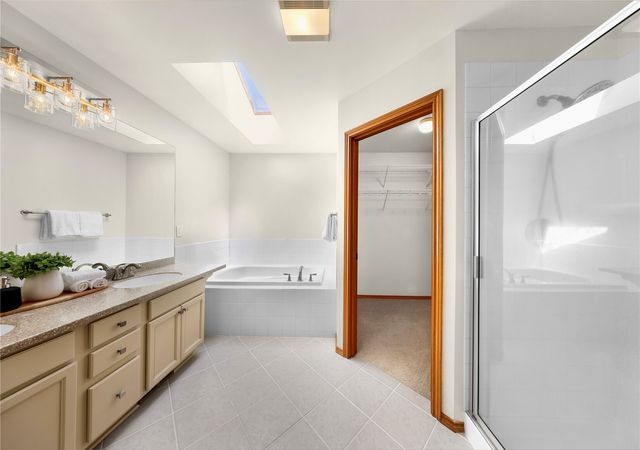 22209 NE 11th Place, Sammamish, WA 98074