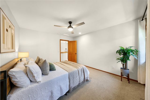 22209 NE 11th Place, Sammamish, WA 98074