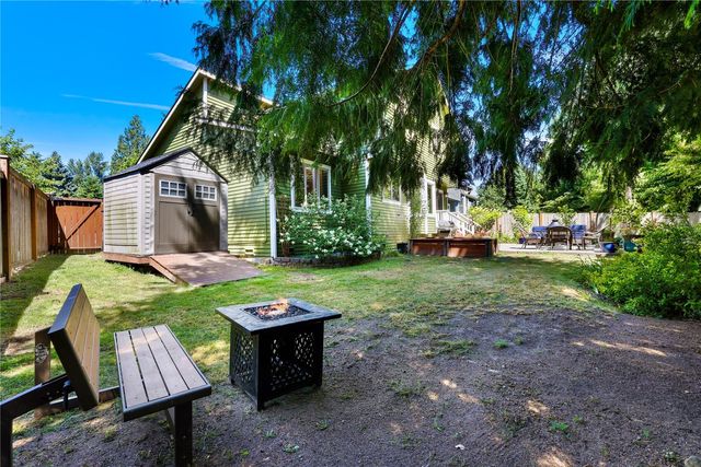 22209 NE 11th Place, Sammamish, WA 98074