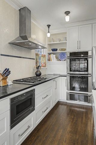 2708 Ewing Avenue S, Minneapolis, MN 55416