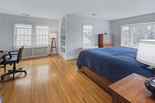 2708 Ewing Avenue S, Minneapolis, MN 55416