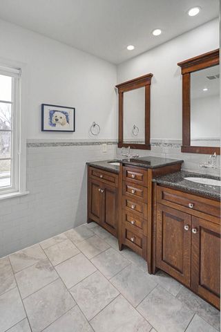 2708 Ewing Avenue S, Minneapolis, MN 55416