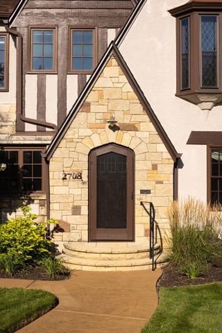 2708 Ewing Avenue S, Minneapolis, MN 55416