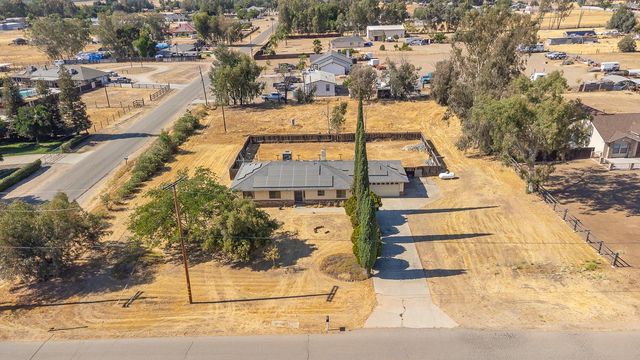 25199 Avenue 18, Madera, CA 93638