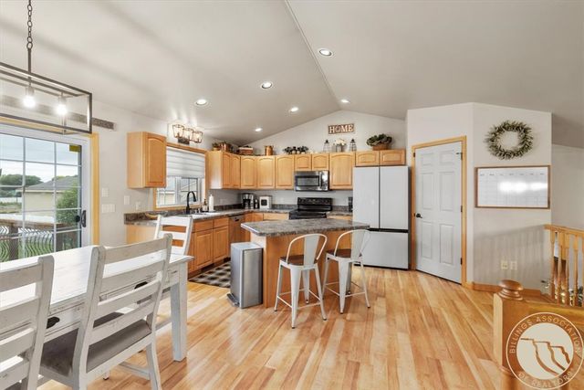 265 S 41st Street W, Billings, MT 59106