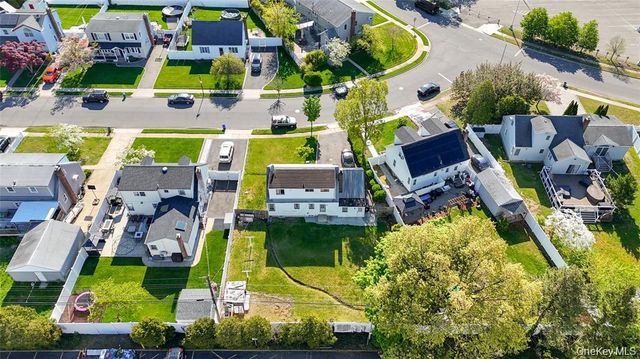 47 Cardinal Road, Levittown, NY 11756