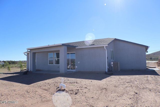 20050 E LAKESIDE Road, Mayer, AZ 86333