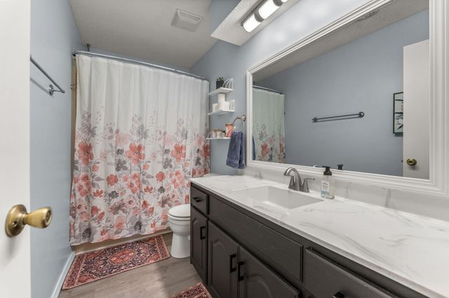 1820 East Hines Street, Republic, MO 65738