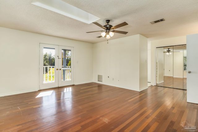 5150 Guy Ln, Pace, FL 32571