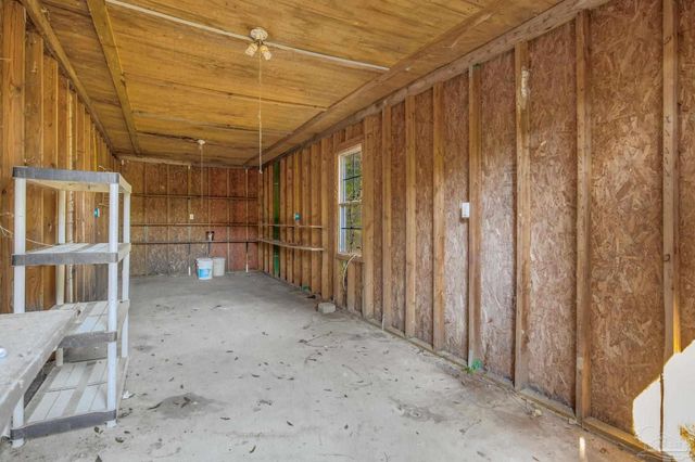 5150 Guy Ln, Pace, FL 32571