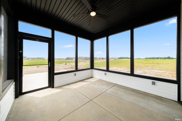 5271 Elk Run Place, Fort Wayne, IN 46818