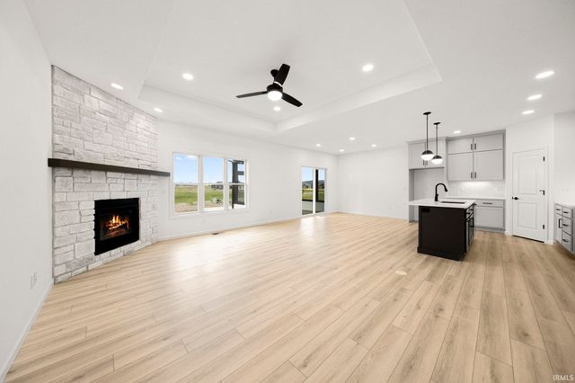 5271 Elk Run Place, Fort Wayne, IN 46818