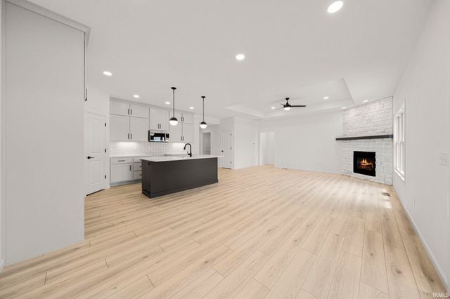 5271 Elk Run Place, Fort Wayne, IN 46818