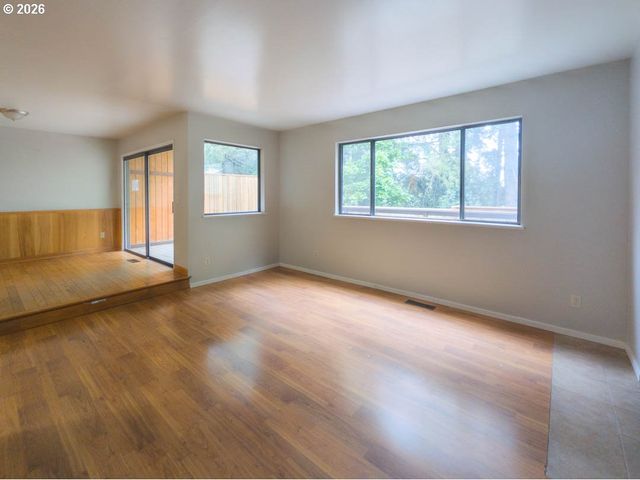 14840 Sw 106TH Ave, Portland, OR 97224