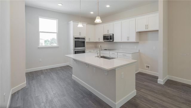 9802 TATE LANE, Westchase, FL 33626