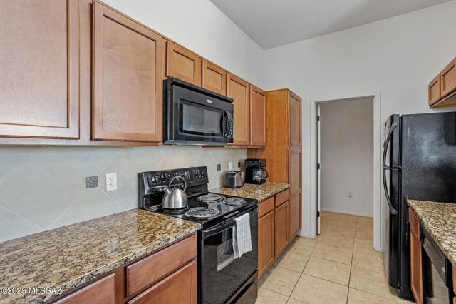 2018 E River Rd Unit 203, Tucson, AZ 85718