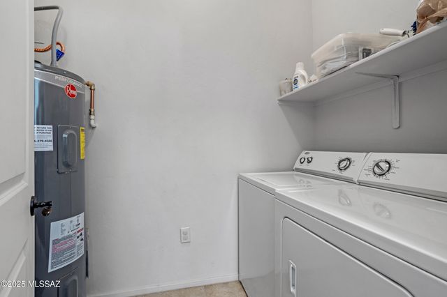 2018 E River Rd Unit 203, Tucson, AZ 85718