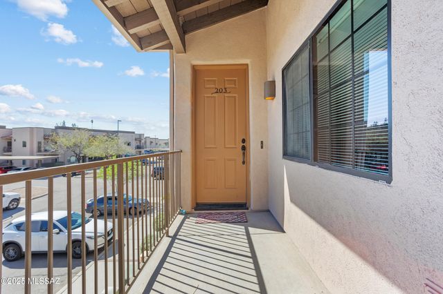 2018 E River Rd Unit 203, Tucson, AZ 85718