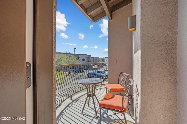 2018 E River Rd Unit 203, Tucson, AZ 85718
