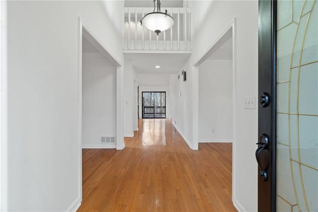 700 Marshview Close, Roswell, GA 30076