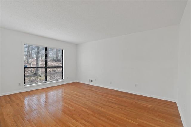 700 Marshview Close, Roswell, GA 30076