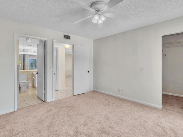 305 Knotty Pine Circle A2, Greenacres, FL 33463