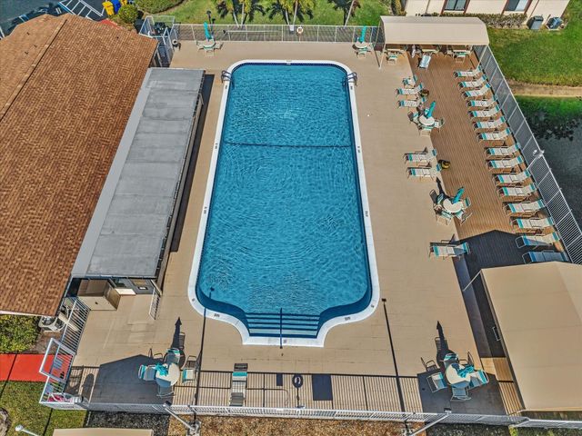 305 Knotty Pine Circle A2, Greenacres, FL 33463