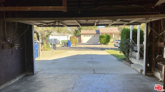 7725 Nestle Avenue, Reseda, CA 91335