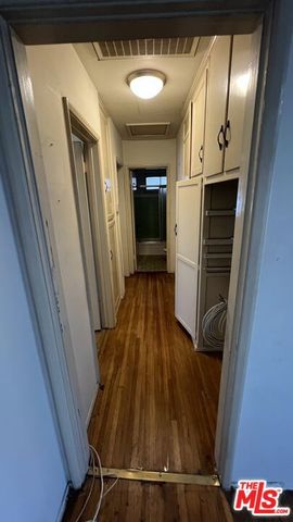 7725 Nestle Avenue, Reseda, CA 91335