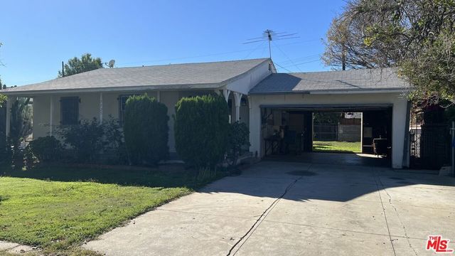 7725 Nestle Avenue, Reseda, CA 91335