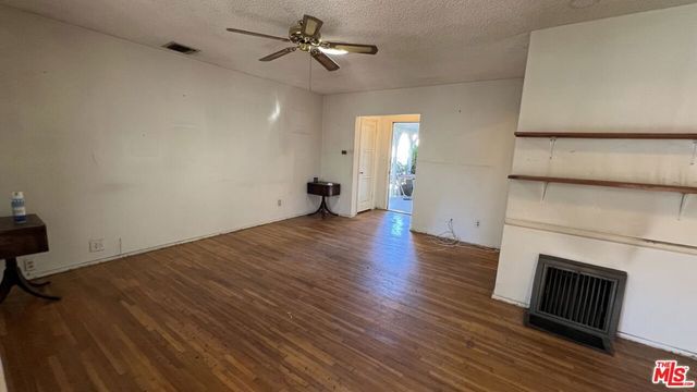 7725 Nestle Avenue, Reseda, CA 91335