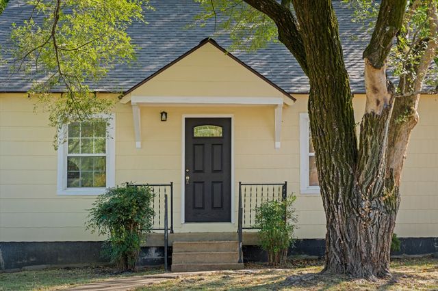 1114 Woodard St, Clarksville, TN 37040