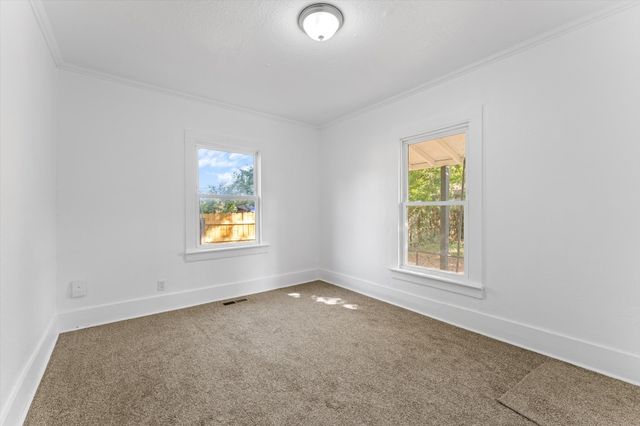 1114 Woodard St, Clarksville, TN 37040