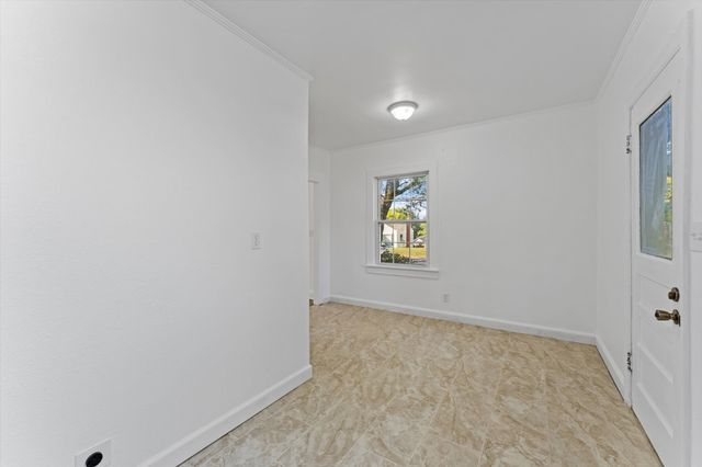 1114 Woodard St, Clarksville, TN 37040