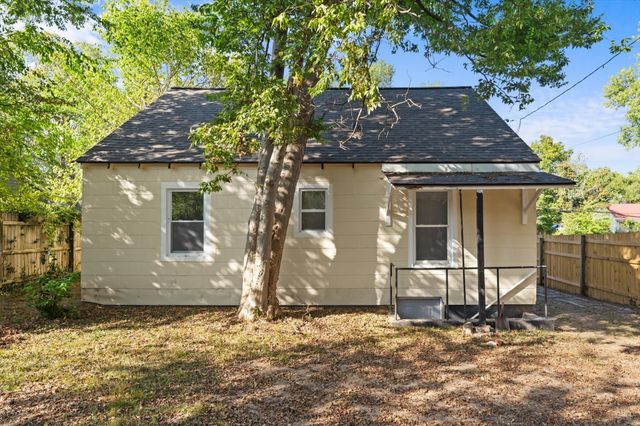 1114 Woodard St, Clarksville, TN 37040