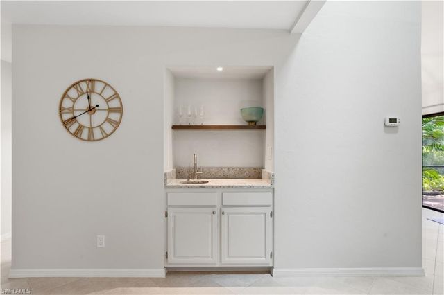 1281 Solana RD, Naples, FL 34103