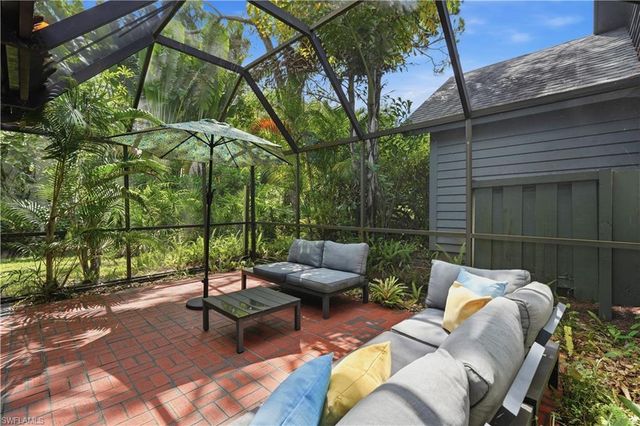 1281 Solana RD, Naples, FL 34103