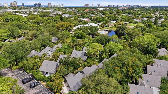 1281 Solana RD, Naples, FL 34103