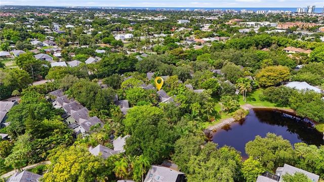 1281 Solana RD, Naples, FL 34103