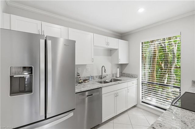 1281 Solana RD, Naples, FL 34103