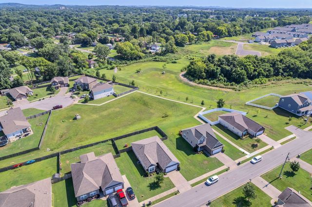 466 Ryan Ave, Gallatin, TN 37066