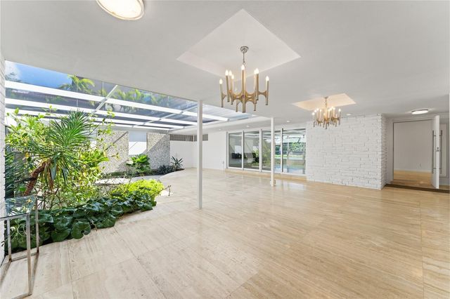 1250 NE 87th St, Miami, FL 33138