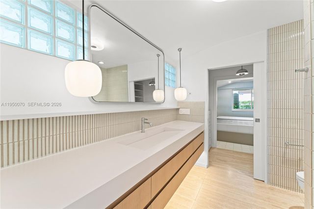 1250 NE 87th St, Miami, FL 33138