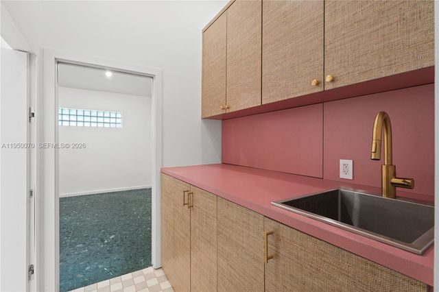 1250 NE 87th St, Miami, FL 33138