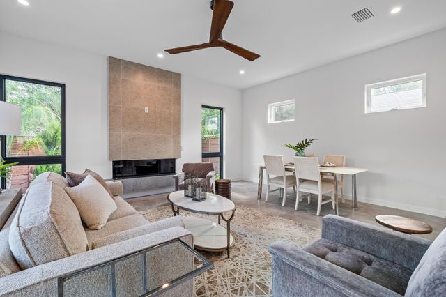 327 Minorca Ave, St Augustine, FL 32080