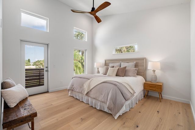 327 Minorca Ave, St Augustine, FL 32080